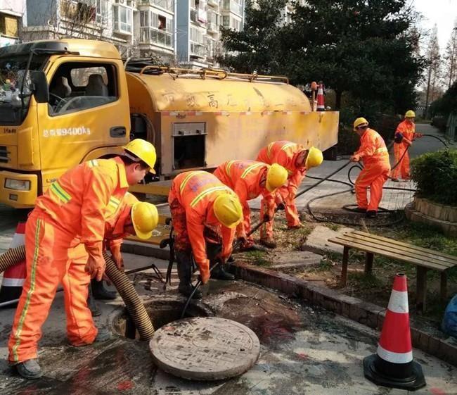 黎母山镇市政管道清淤