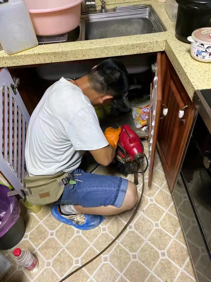 黎母山镇通下水道